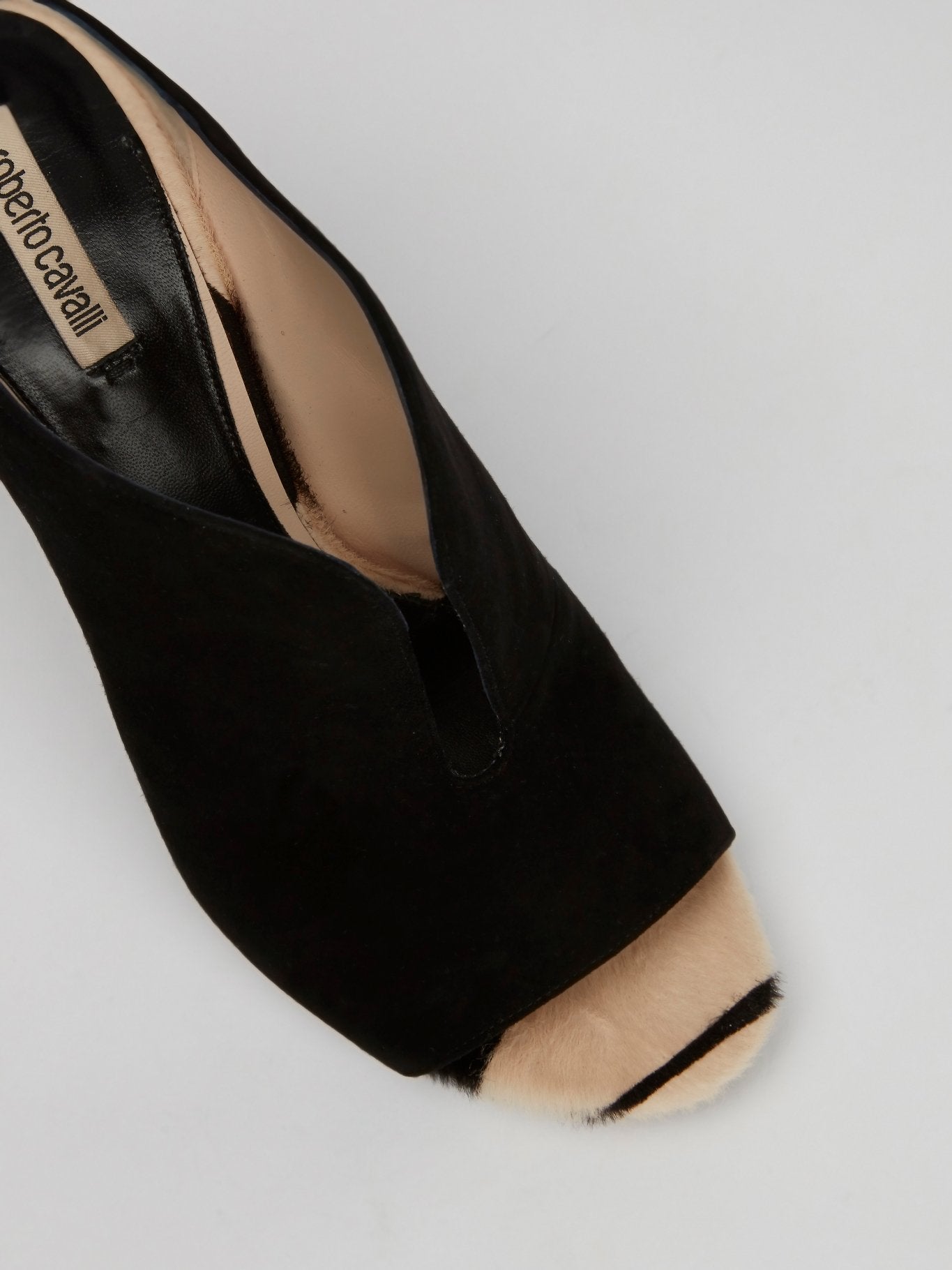 Босоножки на шпильке с эффектом змеиной кожи и открытым мыском