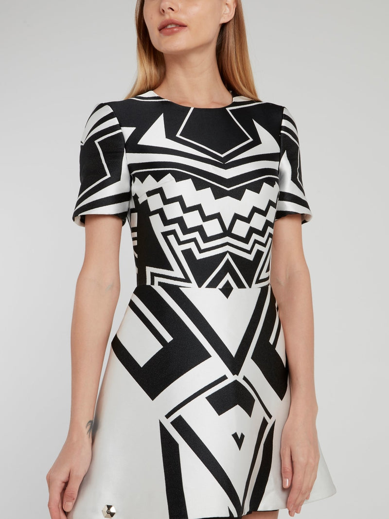Geometric Short Sleeve Sheath Dress