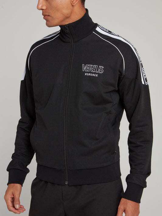 Черная толстовка на молнии с высоким воротником и логотипом