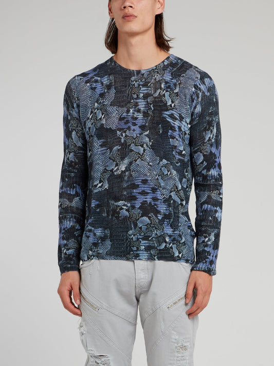 Темно-синий джемпер с эффектом змеиной кожи