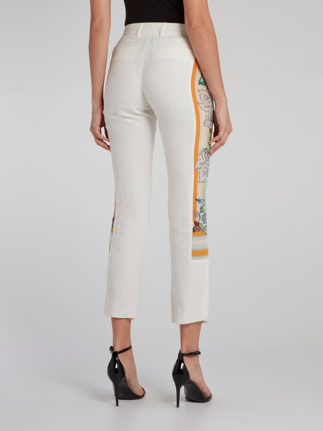 Floral Panel Tunnel Capri Pants